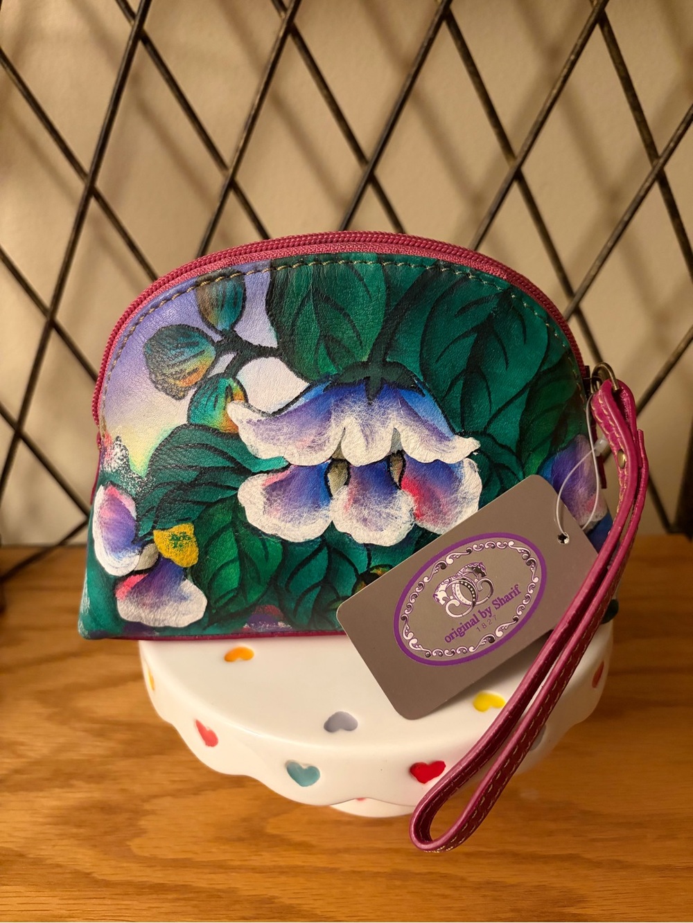 Sharif Original āOrchidā Wristlet Nwt